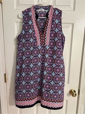 Sleeveless Printed Shift Dress in Purple and Blue